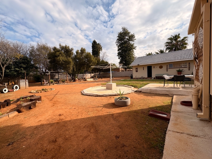 3 Bedroom Property for Sale in Flimieda North West